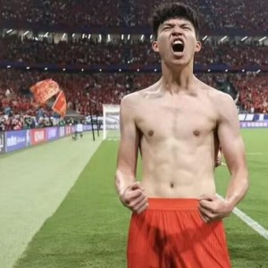 tf gaming-王钰栋，拒绝德甲合同，放弃留洋？在中超拿300万顶薪