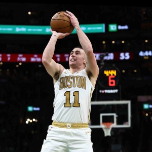 雷火电竞-拼尽全力！普理查德22中10砍23分4板8助2断 三分7中3